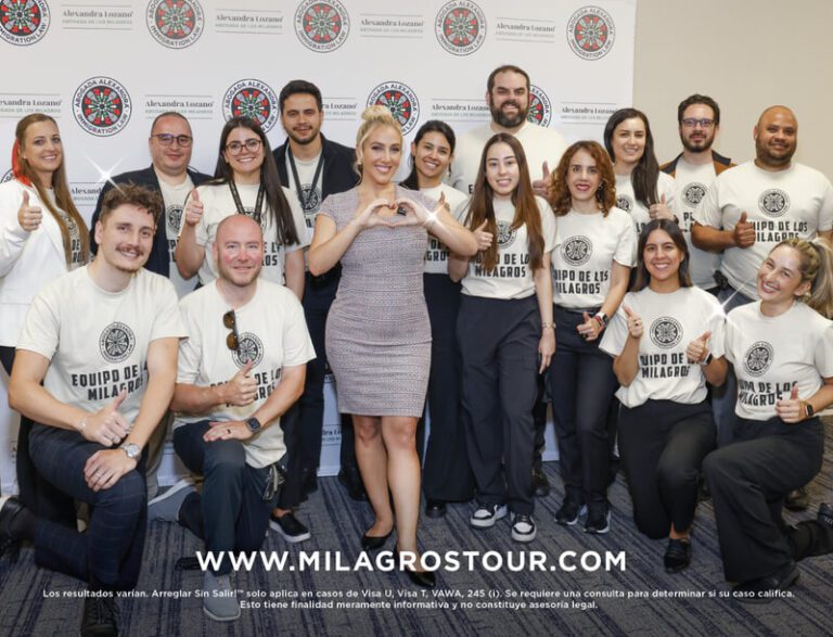 Abogada Alexandra y su equipo de los Milagros